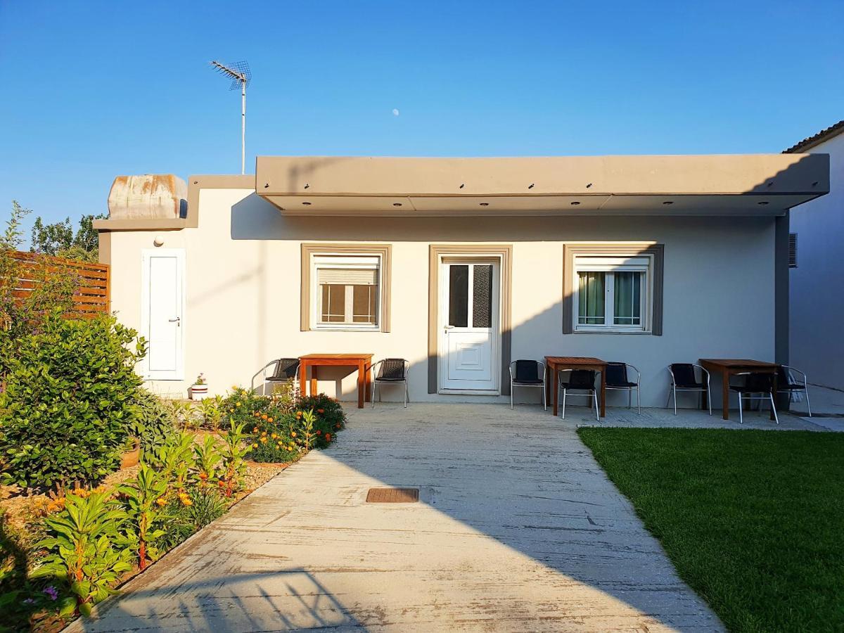 Repanidi Apartments Repanidhion Bagian luar foto
