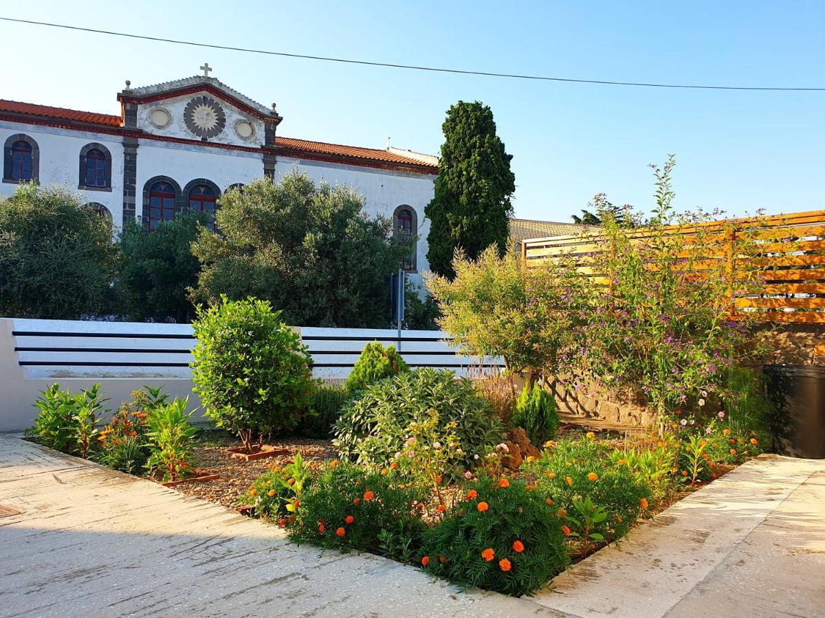 Repanidi Apartments Repanidhion Bagian luar foto