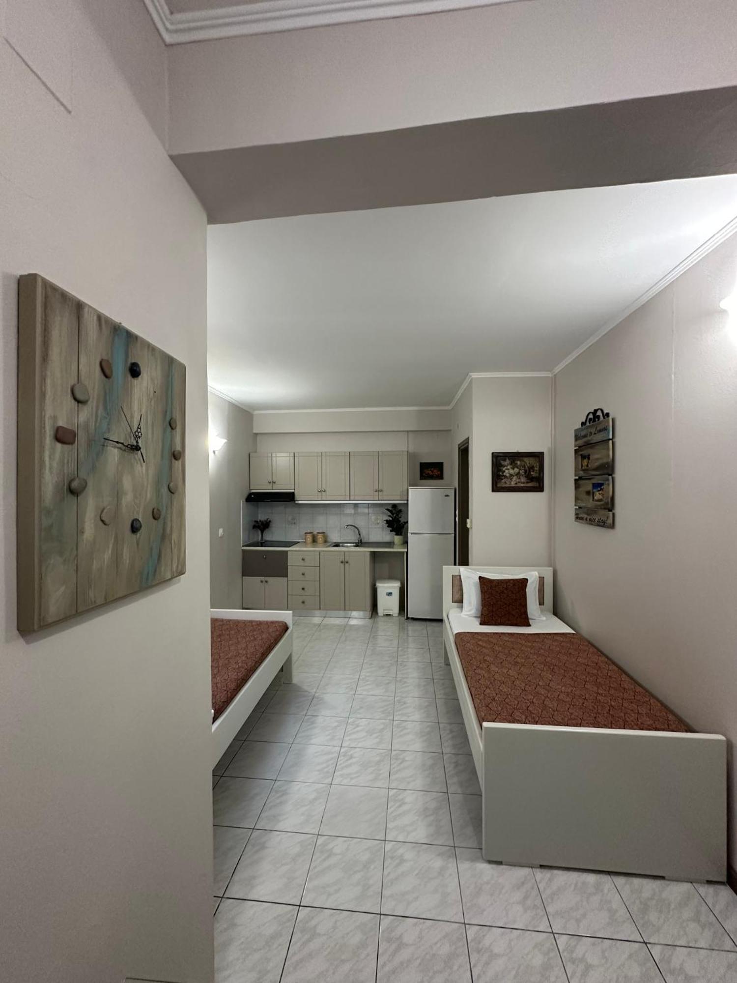 Repanidi Apartments Repanidhion Bagian luar foto